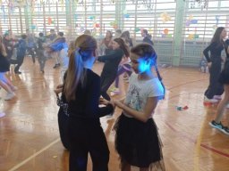 b_1024_768_0_00_images_2023_2024_WYDARZENIA_Choinka_418475154_840816211179662_6939766231240692351_n